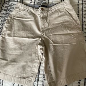 Mens Tommy Hilfiger shorts. Size 33